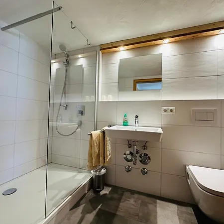 Apartman Leising *
